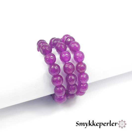 Jadefacetter. Violet pink. 6 mm. Hel streng.